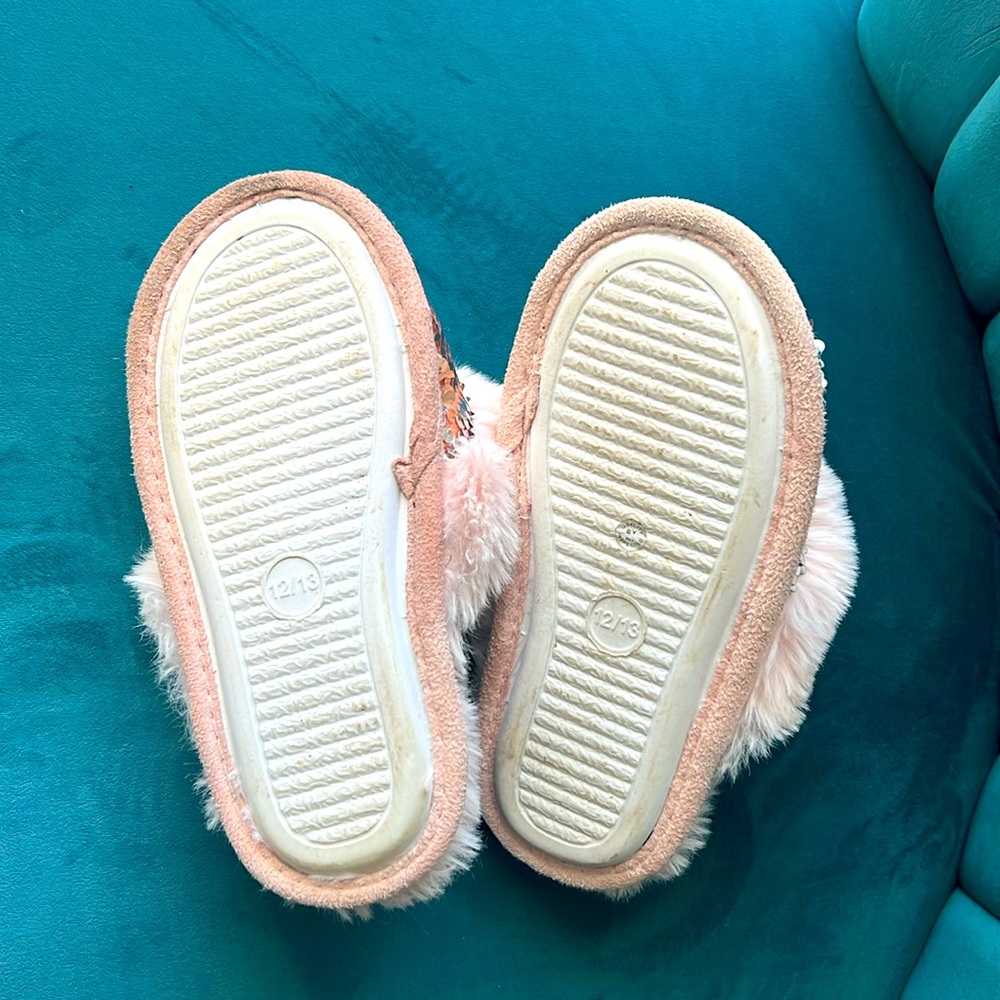 Rose gold/silver Sequin kids furry slippers - Picture 4 of 4